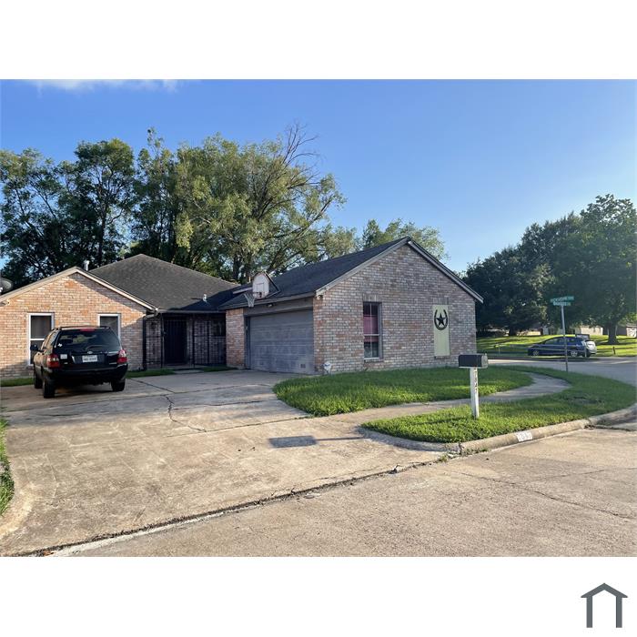 7847 Bankside Dr